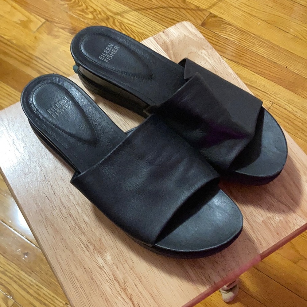 EILEEN FISHER Women's 9 Black Leather Scout Platform Slide Sandal Single Band Mi